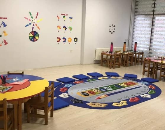 Parlayan Yıldızlar Anaokulu