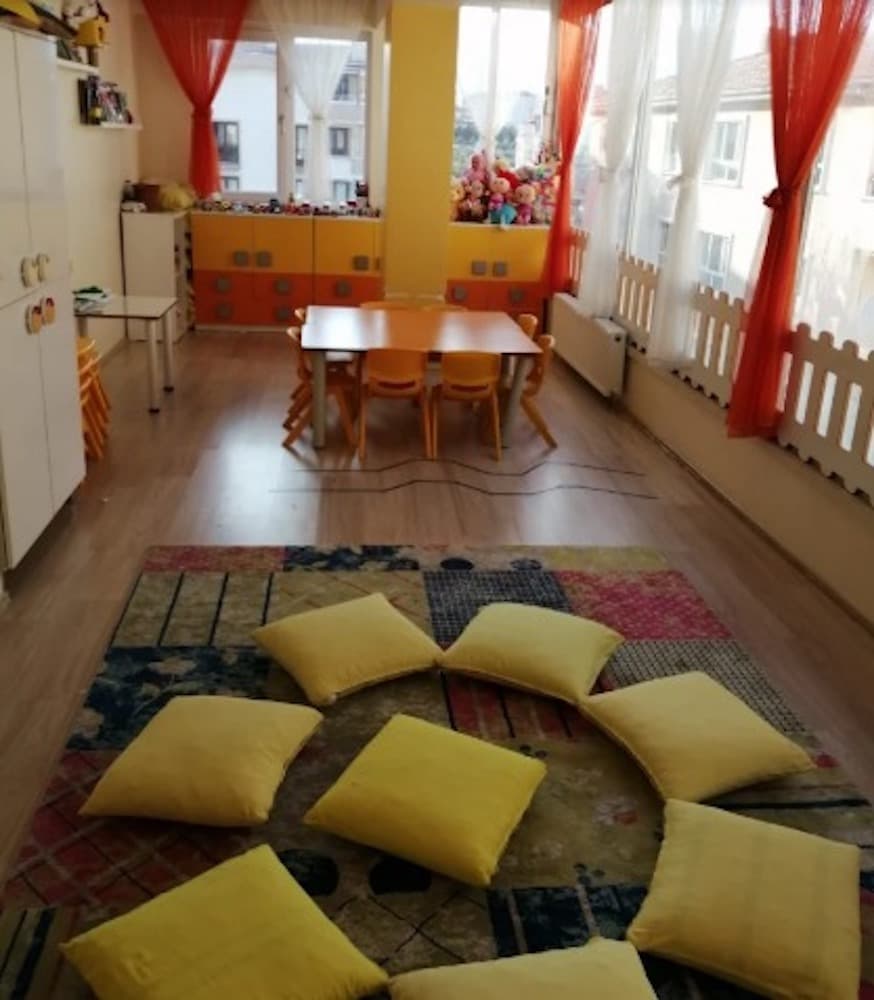 Akıl Küpü Anaokulu