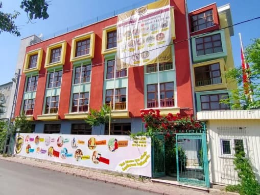 Uygar Sarı Anaokulu - 1. Fotoğraf