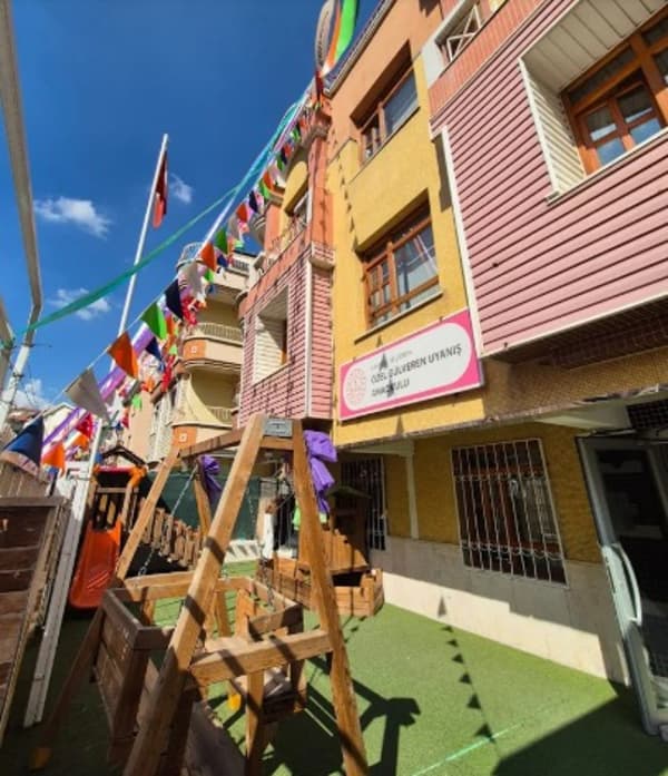 Gülveren Uyanış Anaokulu - 1. Fotoğraf Gülveren Uyanış Anaokulu - 1. Fotoğraf